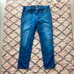 MOTHER: The Patchie fit in Pale Rider
Waist 28
Inseam 27